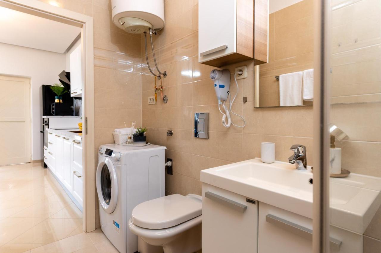 Apartment Luxa 5 Min Old Town, 10 Min Airport Trogir