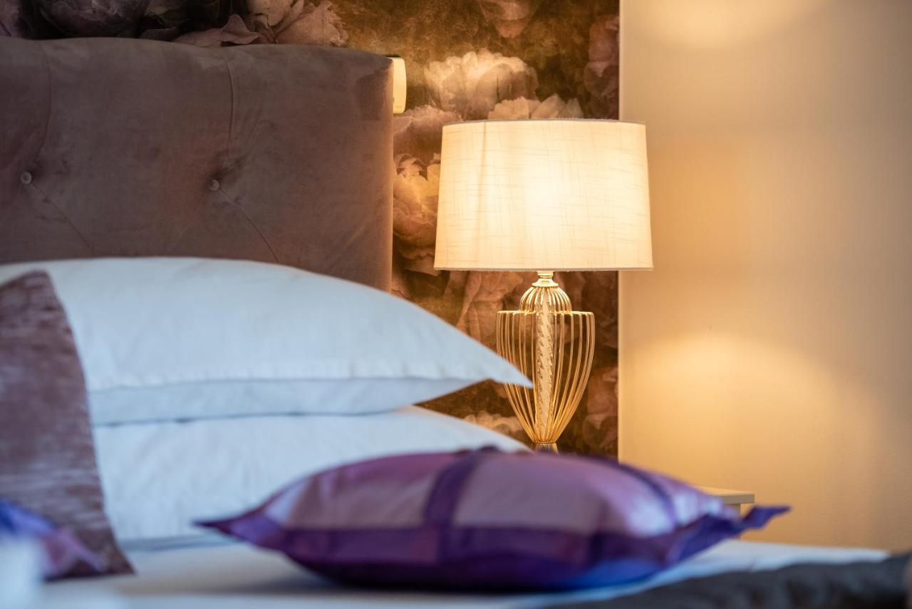Apartment Luxa 5 Min Old Town, 10 Min Airport *